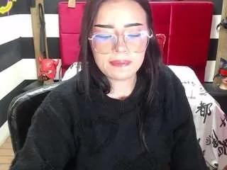 Explore CamSoda's Marian-ran marian-ran from CamSoda