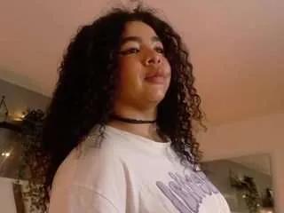 Try CamSoda's Memphis-williams memphis-williams from CamSoda