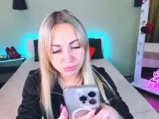 queenpoisons from CamSoda