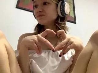 rosinamcwhirter from CamSoda