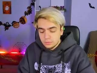 Watch sweet camslut Saimon-best saimon-best from CamSoda