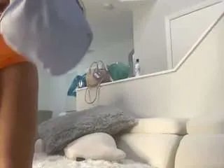 skylasun from CamSoda