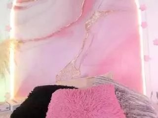 Offline sofii-lopezz on CamSoda