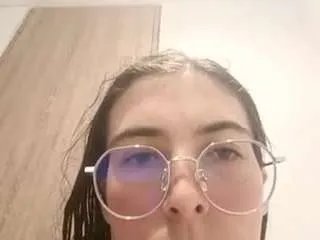 Offline sophiieelee on CamSoda