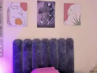 tinacurly from CamSoda