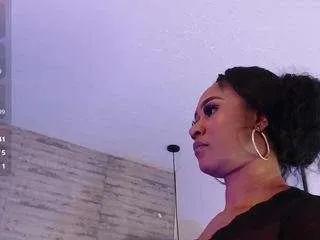 tinnahottie from CamSoda