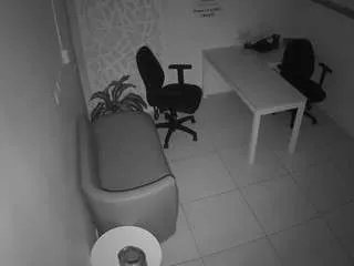Offline voyeurcam-jb-room-1 on CamSoda