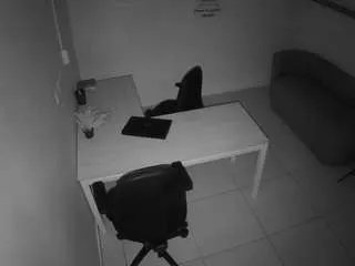 Offline voyeurcam-jb-room-1 on CamSoda