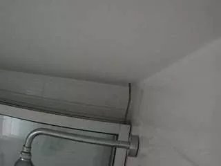 Offline voyeurcam-jb-shower-1 on CamSoda