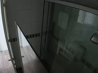 Offline voyeurcam-jb-shower-1 on CamSoda