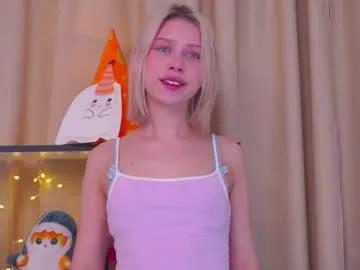 Masturbate to Angelkissie, she wants to masturbate for you angelkissie from Chaturbate