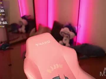 annie_may_may from Chaturbate