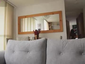 ariana_valdirii from Chaturbate