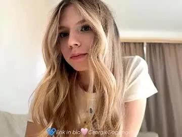 Try Chloe_show, she wants to masturbate for you chloe_show from Chaturbate