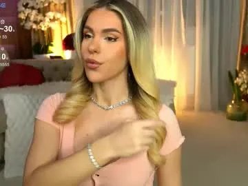 Chaturbate Chloevelvetx chloevelvetx from Chaturbate
