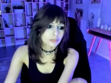 Slutty Crystallbloom wants you to fuck her body now crystallbloom from Chaturbate