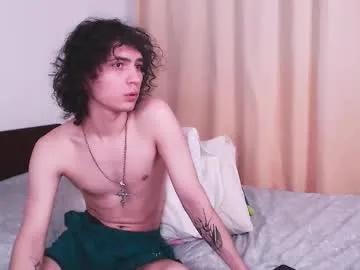 deandeangondean from Chaturbate
