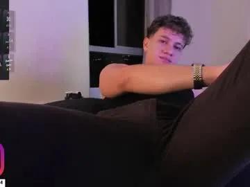 derekolsen_ from Chaturbate