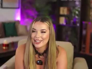 Try Chaturbate's Evasunderland evasunderland from Chaturbate