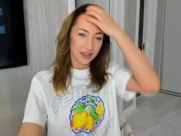 finestchantilly from Chaturbate