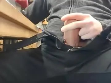 henkietien from Chaturbate