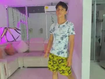 houseofwarrios from Chaturbate