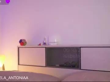 isabela_antonia_ from Chaturbate