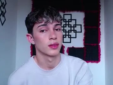 john_vichenso from Chaturbate