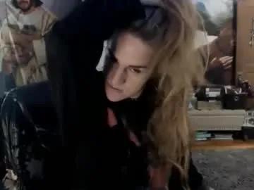 Discover slutty slut Katiecutie_5 katiecutie_5 from Chaturbate