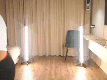 kissmesloww from Chaturbate