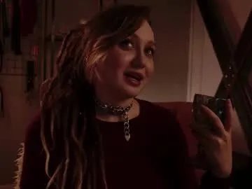 koracrosbie from Chaturbate