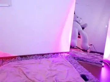 lia_tinez from Chaturbate