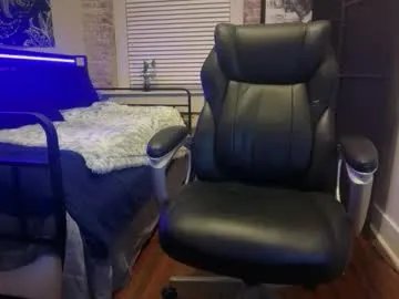 lucky_bme from Chaturbate