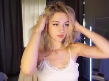 Discover Mickeydior, she wants to masturbate for you mickeydior from Chaturbate