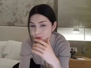 milla_bella from Chaturbate