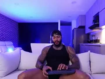 muscle_man19 from Chaturbate