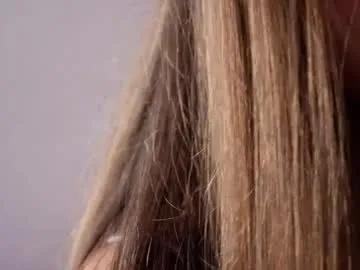 pretty_princess_elina from Chaturbate