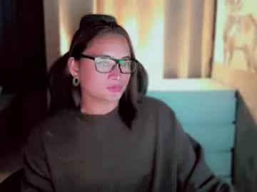 Watch Chaturbate's Queenarthalia queenarthalia from Chaturbate