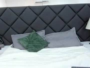 Watch cute model Raphael_nyon raphael_nyon from Chaturbate