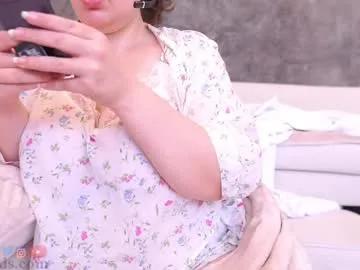 Discover Serareads, she wants to masturbate for you serareads from Chaturbate