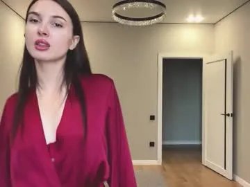 sunnyhathcox from Chaturbate