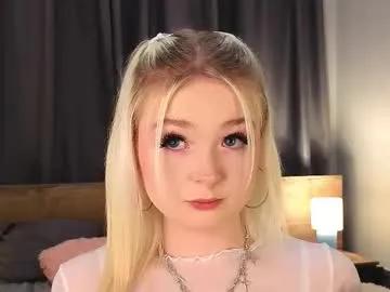 Watch sexy escort Twinklefluff twinklefluff from Chaturbate