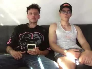 twinksguys360 from Chaturbate