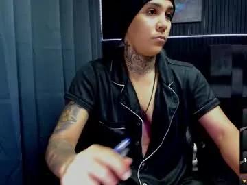 Slutty Zhoestrong wants you to fuck her body now zhoestrong from Chaturbate