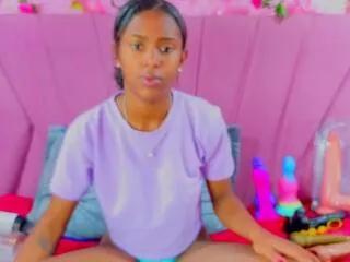 Watch Angeya_petite, she wants to masturbate for you angeya_petite from Flirt4Free