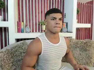 Discover 23 years old bruce_stroud from Flirt4Free bruce_stroud from Flirt4Free