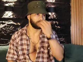 leo_diaz from Flirt4Free