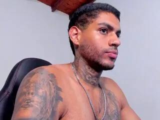Discover Luigi_vitalee, he wants to masturbate for you luigi_vitalee from Flirt4Free