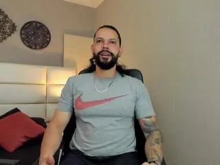 lukas_bigg from Flirt4Free