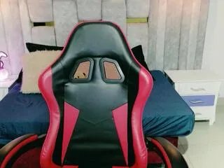 paulina_lu from Flirt4Free